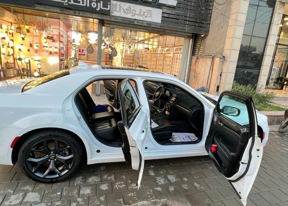 كرايسلر 300